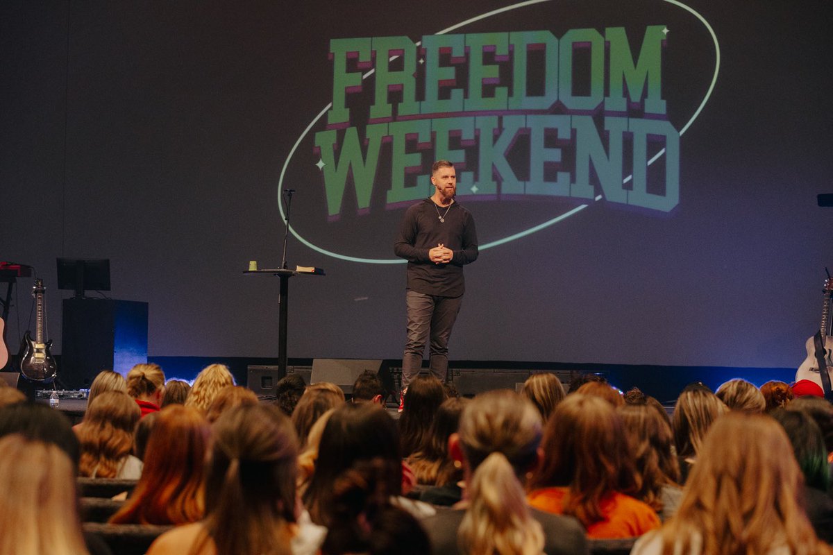 shane_pruitt78's tweet photo. An amazing time preaching Freedom Weekend @crosschurch in Arkansas.

130+ total decisions for the Lord, including salvations, baptisms, calling to ministry, and more! To God be the glory! 👏🏼🙏🏼

God is raising up a REVIVAL GENERATION for His glory! #RevivalGeneration https://t.co/MqRWHRAisp