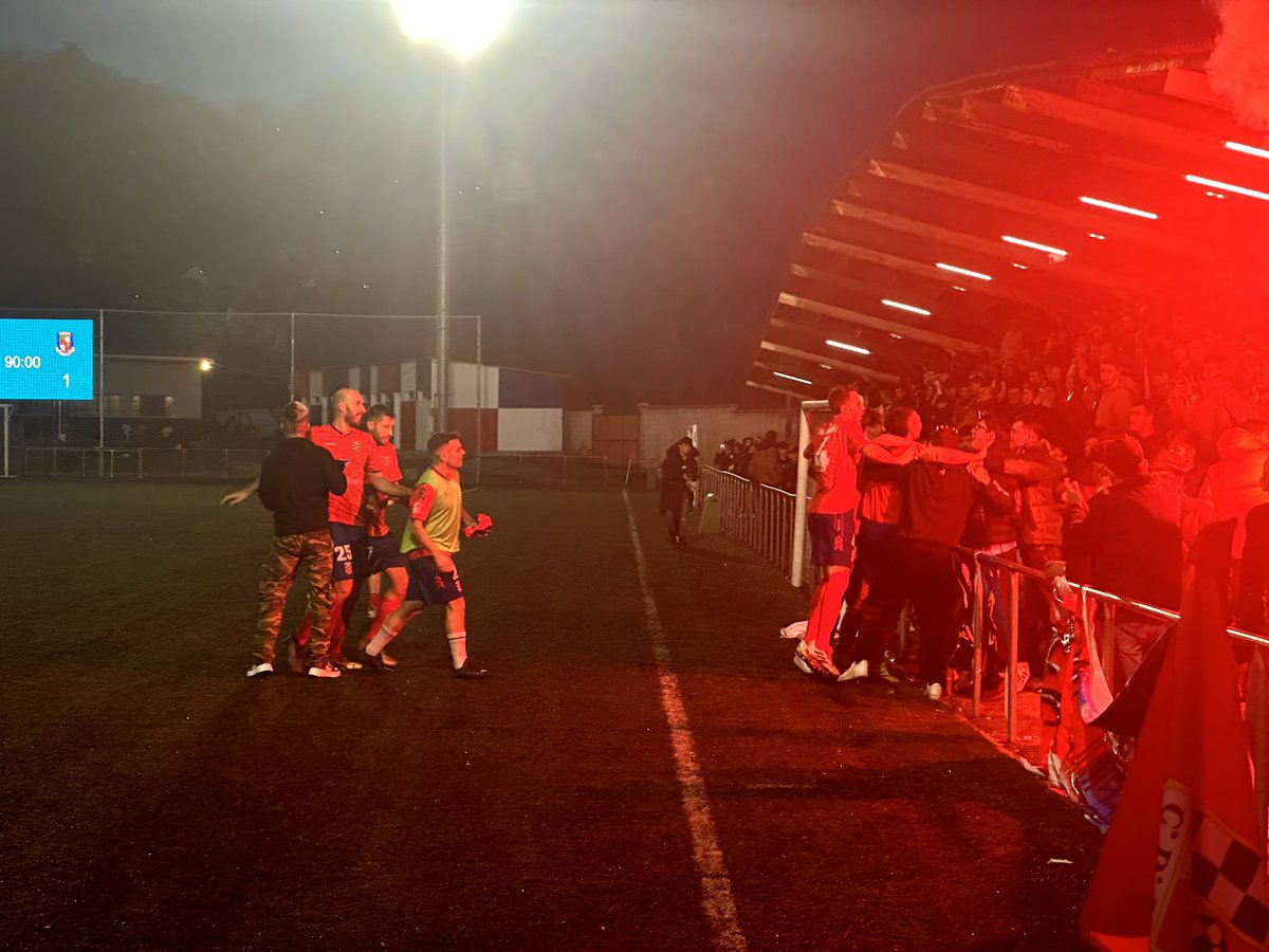 Hoy se ha dado un paso de gigante para lograr nuestro objetivo. 
Pero no hubiera sido posible sin el jugador numero 12, sin vosotros afición