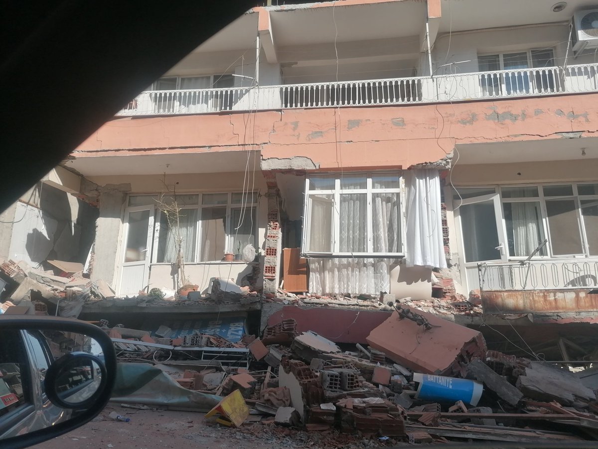 Oktaybalk31's tweet photo. Tarih idik
Tarih olduk... 
#Hatay https://t.co/eYacKzpUsN