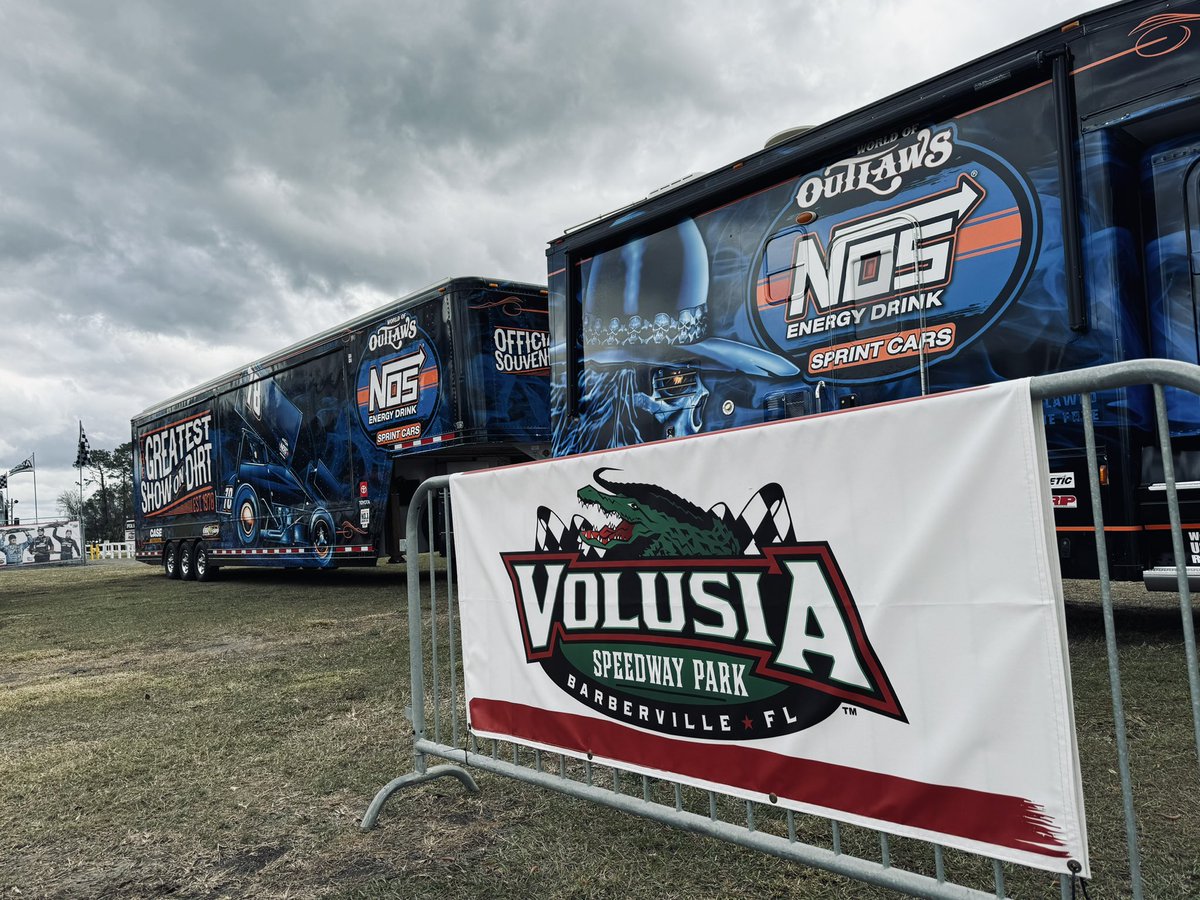 WorldofOutlaws's tweet photo. Hey @VolusiaSpeedway, The Greatest Show on Dirt has arrived 😎

𝟑 days ‘til race day #FLinFeb 🐊 https://t.co/gyA0sW3gf5