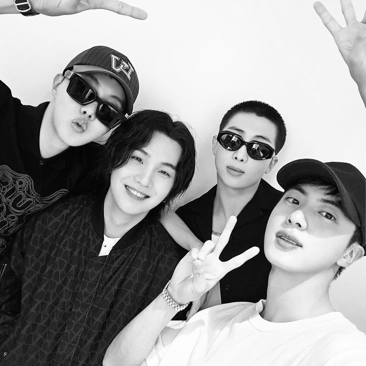 Hyung Collector Focus tweet media