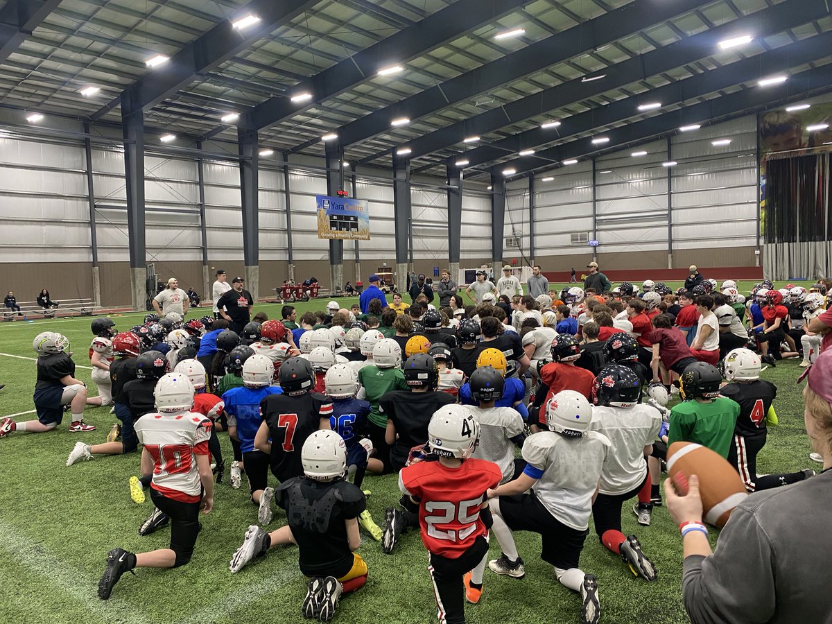 bjizzle56's tweet photo. Another great weekend of @SaskSelectsFB getting kids prepped and ready for Florida trip... #SaskSelects #football https://t.co/Dd9FqRrhEe