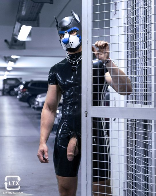 Do you like me in rubber? 😏 https://t.co/njYlKNNRyt<a href="/tag/snaxberlin"class="tags"><span>#snaxberlin</span></a>