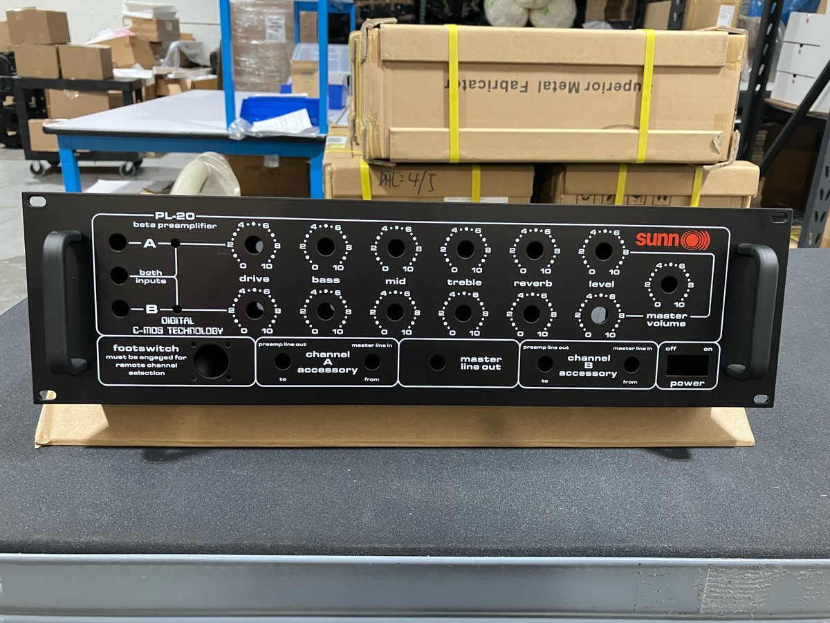 A sneak peak at what's going on down at the factory 🤘

Happy Sunnday! ##sunnday #sunnamps