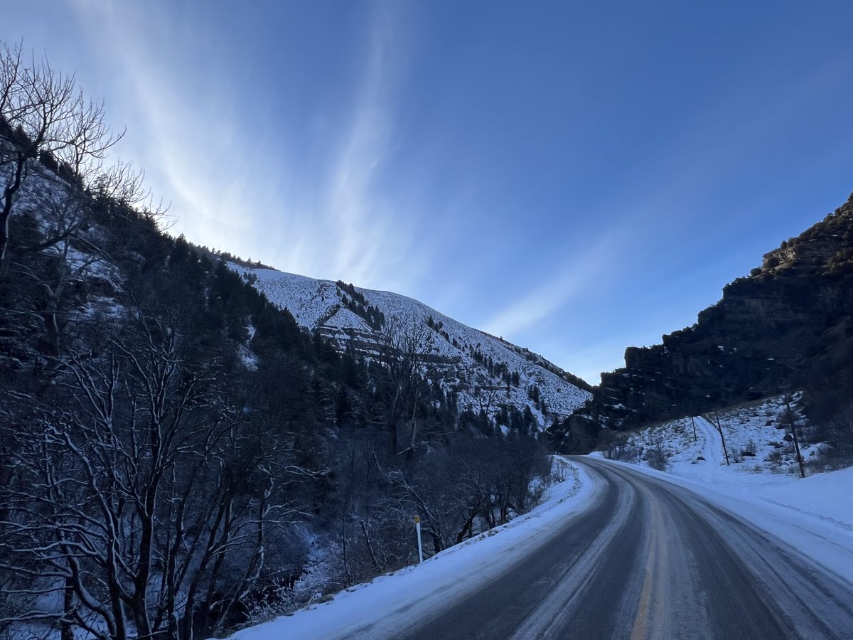 ❤️

A beautiful drive in Blacksmith Fork Canyon.

#sundayfunday #blacksmithforkcanyon #utah #northernutah #mountains #nature #outdoors #winter #snow #hyrumutah #hyrum #cachenationalforest