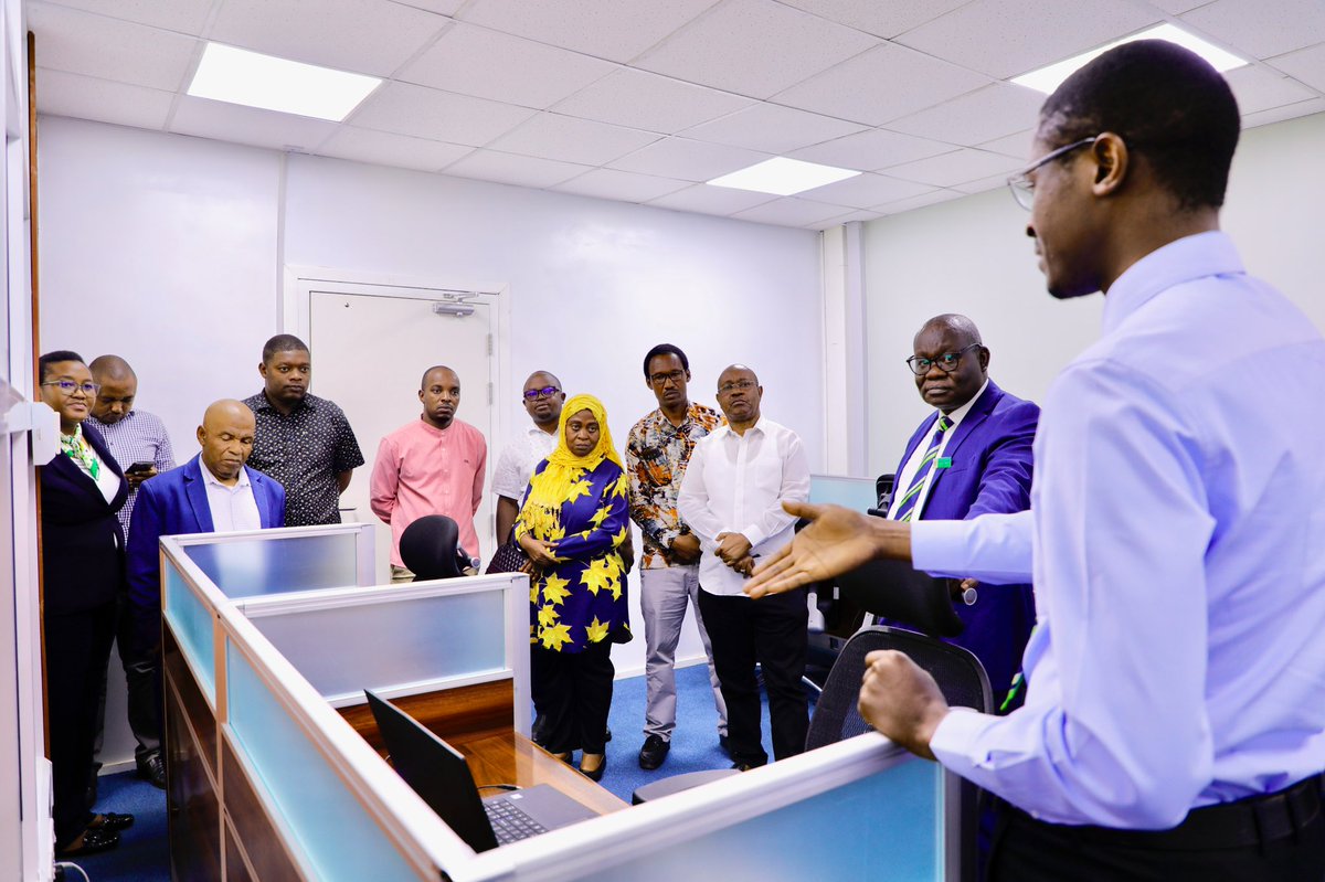 ukaguziTanzania's tweet photo. CAG, Bw. Charles E. Kichere amefungua mafunzo kwa Wajumbe wa Kamati za Bunge za PAC, LAAC na Bajeti, kuhusu Ofisi inavyotumia mifumo ya TEHAMA na Maabara ya Kisasa ya Kiuchunguzi (Forensic Lab) katika kuwezesha kazi za ukaguzi kufanyika kwa weledi na kwa ufanisi. @bunge_tz https://t.co/xqpWNDMzv6