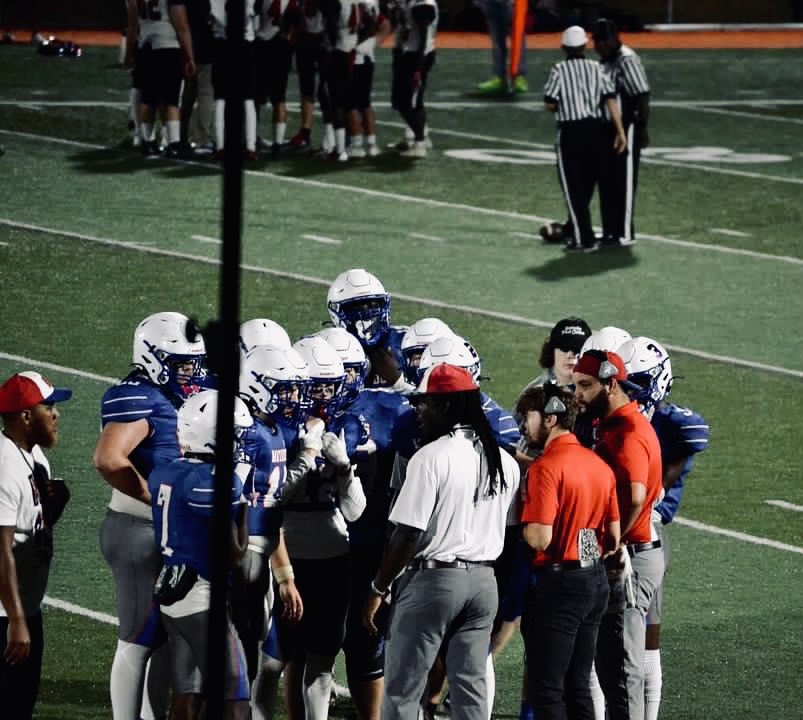 CharlesC102's tweet photo. @JahaTheTrainer 
will forever remember you teaching me not only about football, but about life.
love you coach and good luck .💙 https://t.co/qEyV7Q81UF