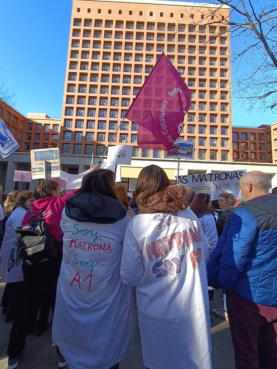2 de febrero. Manifestación en en las puertas del Ministerio de Sanidad. Seguimos luchando por el reconocimiento profesional. #A1 #llevadoresdiemprou
#confianza #esperanza. #entendimiento
<a href="/Monica_Garcia_G/">Mónica García</a> <a href="/javierpadillab/">Javier Padilla</a> <a href="/aldarecas/">Alda Recas</a> 
No nos defraudeis.