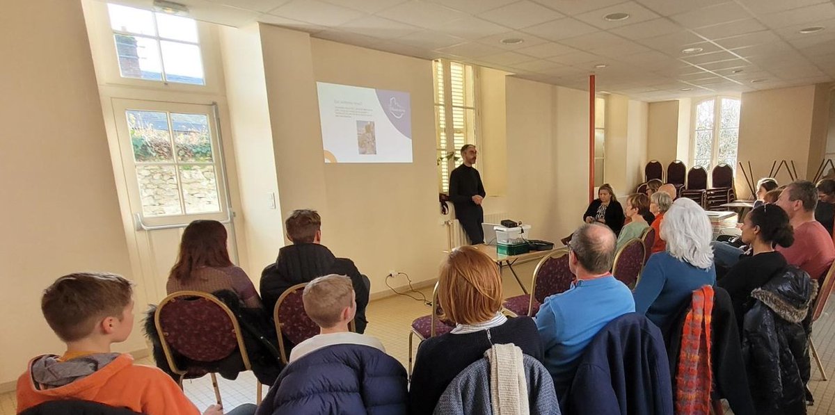 ⏪️Samedi 27/1 : 30 guyonnais-ses à la réunion publique du projet de jardin partagé.

👋 15 foyers intéressés par ce projet : De bonnes bases pour peaufiner le projet !

Si vous êtes intéressés par le projet, contactez-nous !

#larocheguyon #pnrvexinfrancais #jardinpartage