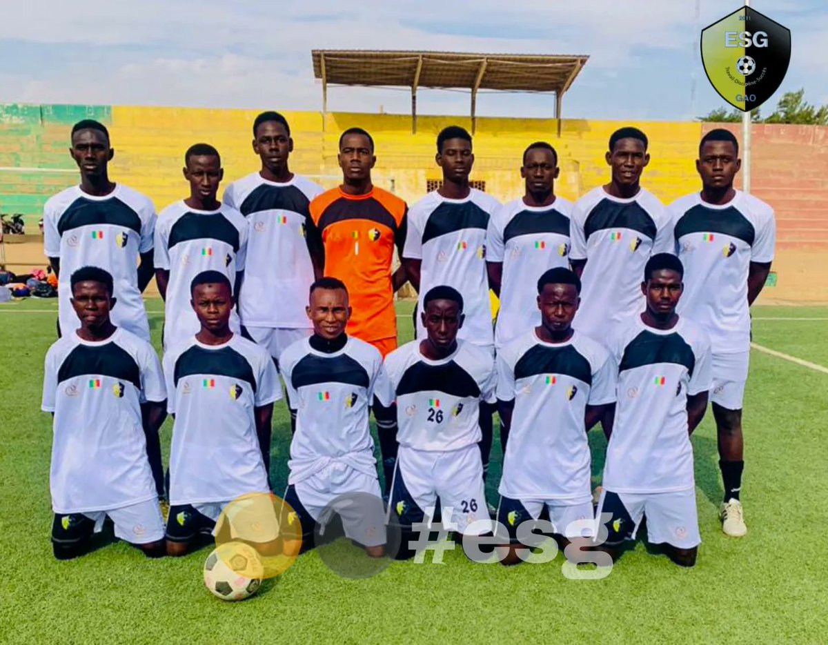 esg_gao's tweet photo. #esperancesportivedegao #forcaesg #esg #football #footballteam #footmali #clubmali #training #ilovethisgame #gao #mali 🟡⚫⚽⚽⚽
Photo de la famille ESG de la saison 2023-2024 https://t.co/P4nQki6xVU