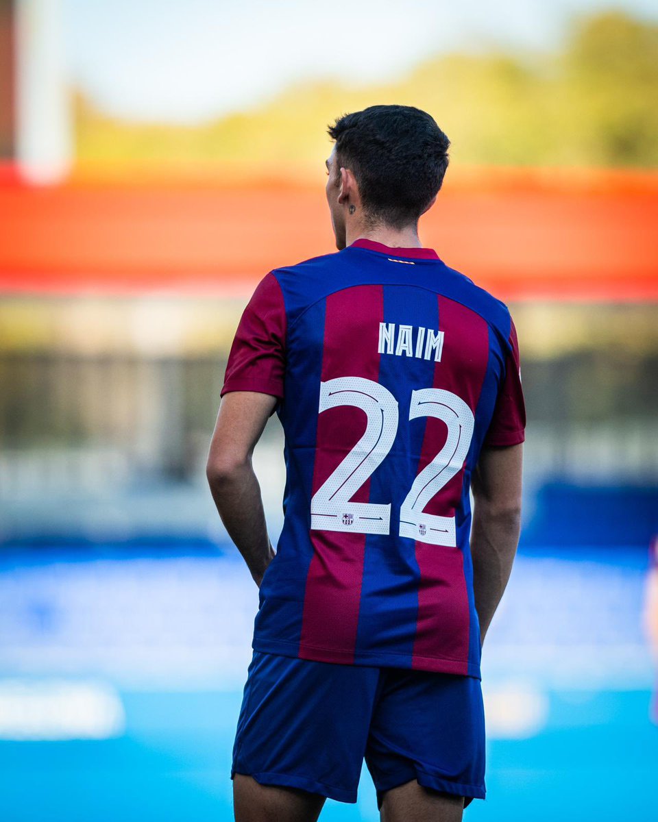 naimgaarcia_'s tweet photo. Work + Team 💙♥️ https://t.co/AvSAiKVRcd