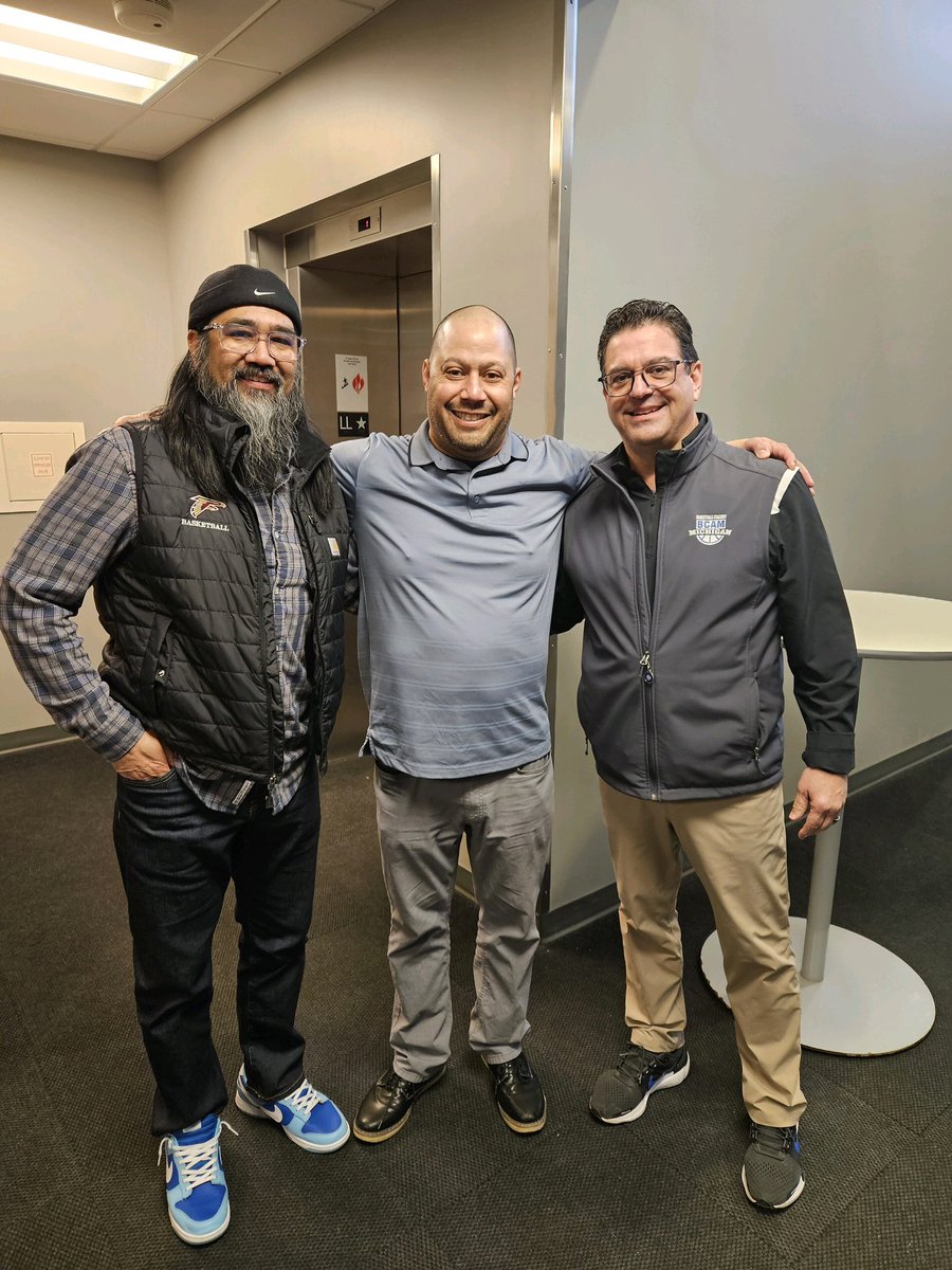 Coach Roof tweet media