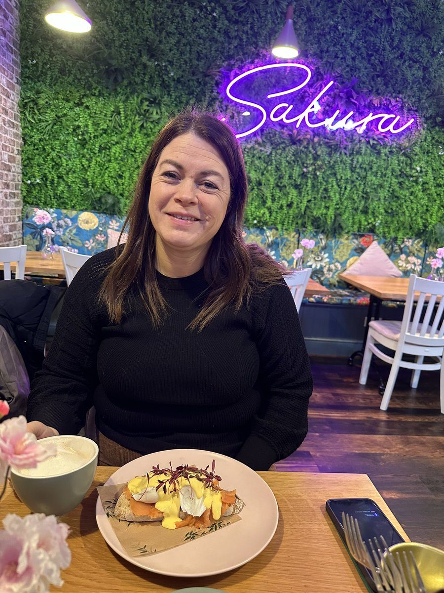 lee chapman tweet media