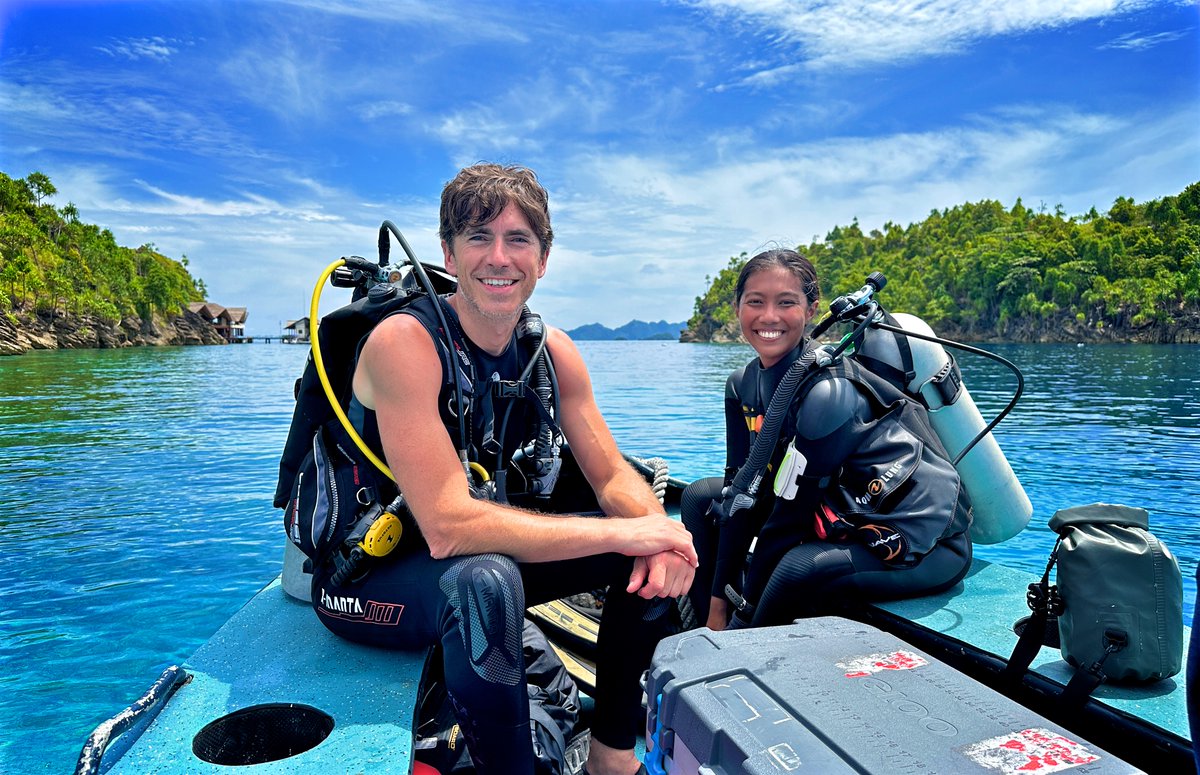 simon_reeve tweet picture