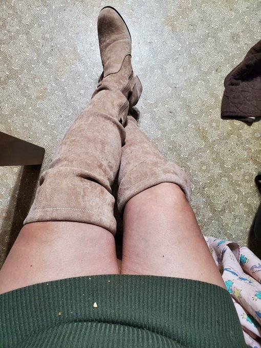 That's it. That's the post. https://t.co/V2u1F03mHV<a href="/tag/hypno"class="tags"><span>#hypno</span></a>