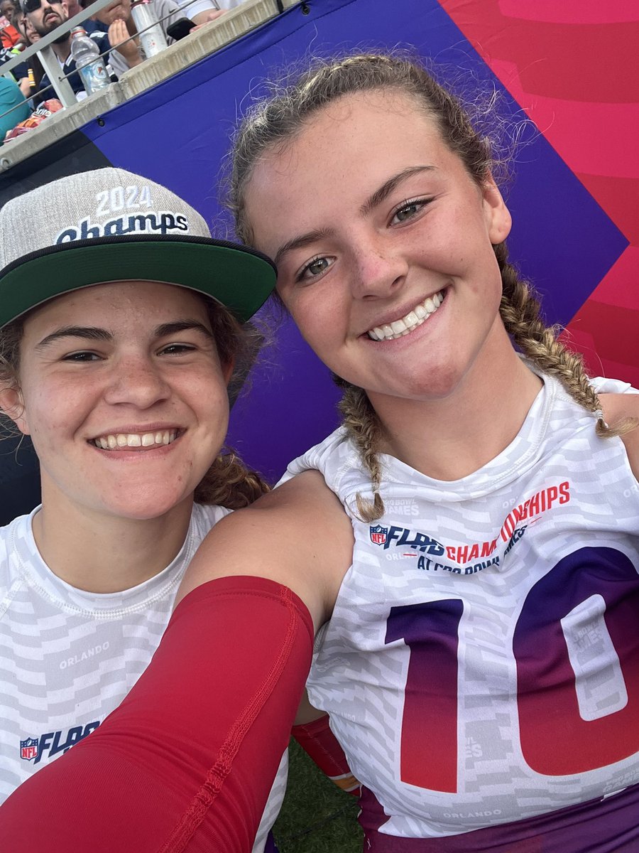USNFT's tweet photo. The winning combo 😀 https://t.co/VJUR1tQp7t