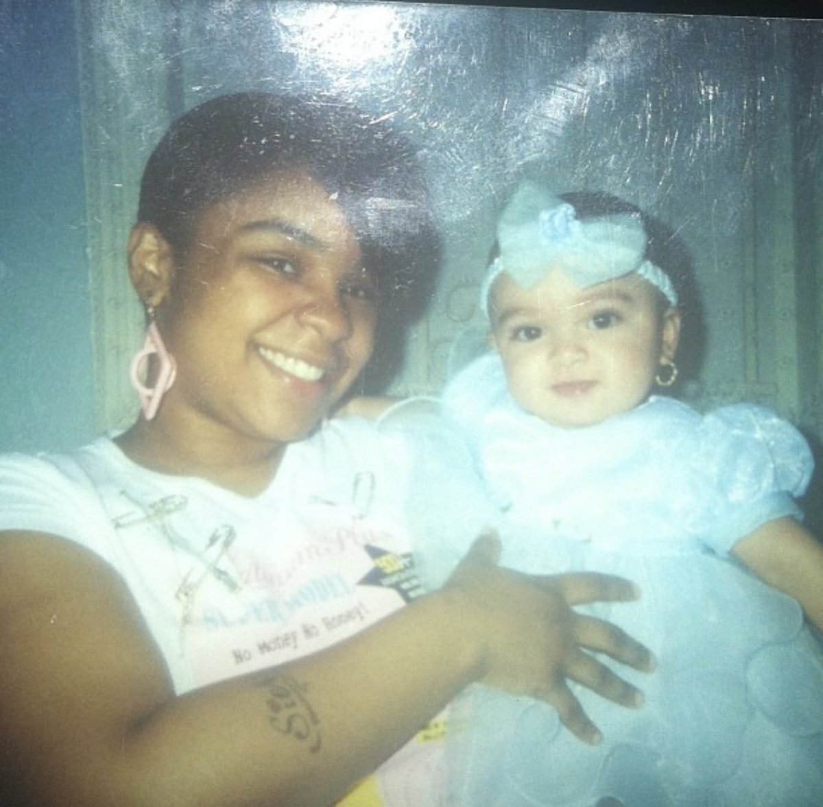 realprettyyaee's tweet photo. My guardian angel, 09.22.2010🪽 https://t.co/AG9aRp8CkK