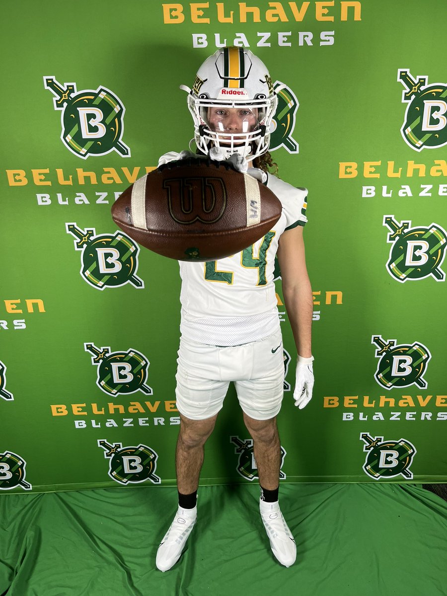 ForehandDerik's tweet photo. Blessed to receive my first official offer from @BelhavenFB @Coach_CDN2 @CoachLuckeyBU https://t.co/qraZDapPeO