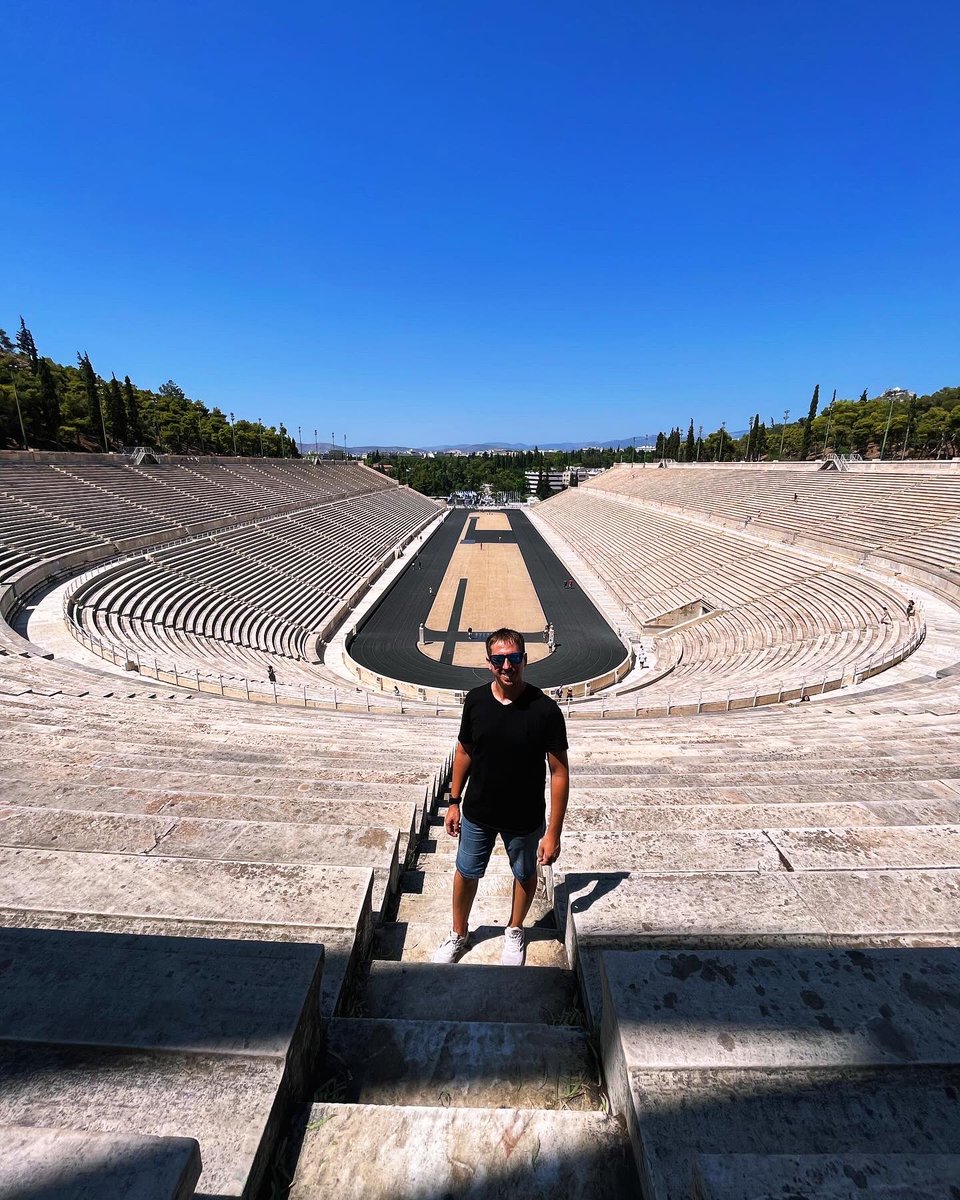 Platanico's tweet photo. “¡Citius, Altius, Fortius!” #EstadioPanatenaico #Atenas #Grecia  #JuegosOlímpicos 🏟️🏅🇬🇷 https://t.co/Pd8YDwRPyG