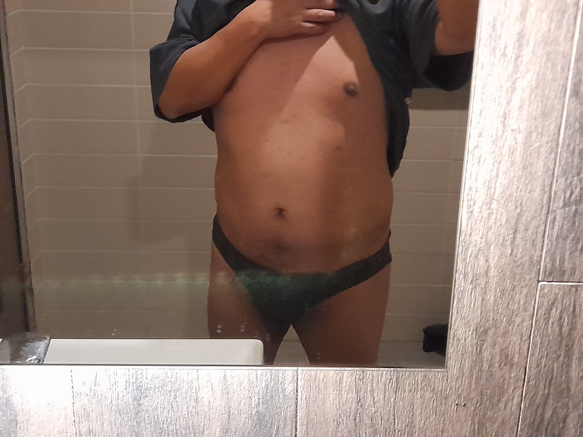 PerversoSatiro's tweet photo. Hola estoy en el tim hortons de la fe por si quieren chupar algo. https://t.co/CHNadiUfaD