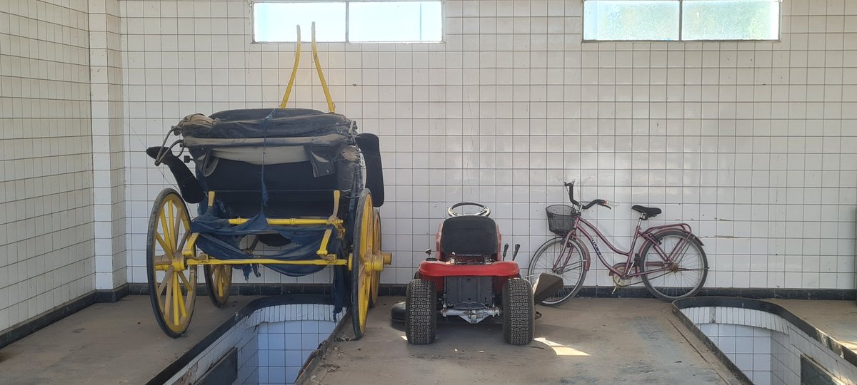 Solo la bici te permite ver estas imágenes de cómo evolucionaron los medio de transporte  u oficios en la historia .. #enbicisedisfruta