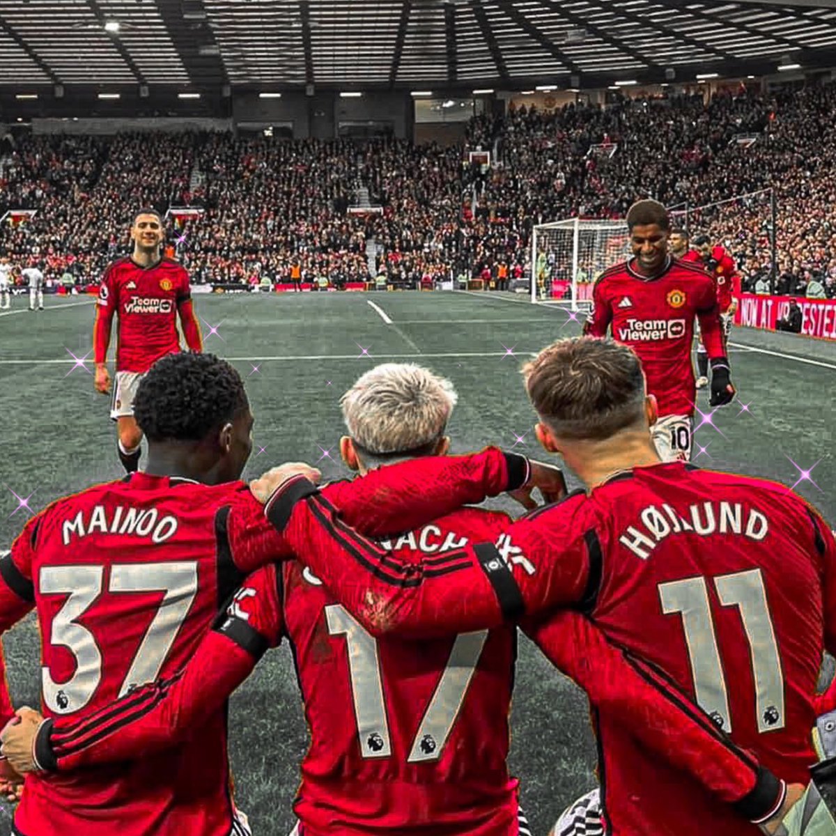 terryflewers's tweet photo. No Manchester United can past this without liking! https://t.co/gjrUAIeDIt