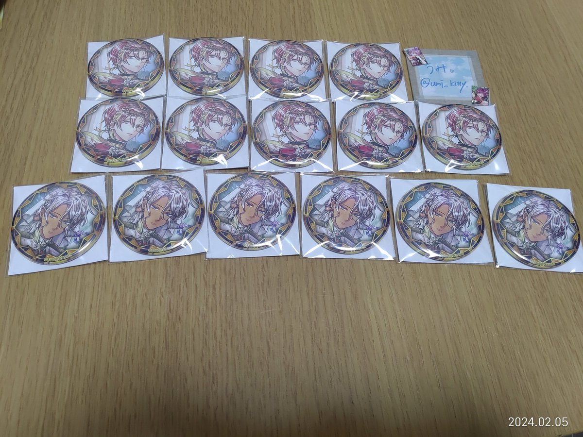 umi_kitty_'s tweet photo. 【交換&amp;譲渡】
あくねこ　悪魔執事と黒い猫
2nd Anniversary 2周年 缶バッジ

譲
ベリアン3フェネス9ボスキ6
ラムリ10(+2)ルカス10ミヤジ16(+6)
テディ14ハナマル4ユーハン14(+2)

※()内+の個数は12日の発送以降、手元に来る数
※ルカス様ラムリ様写真ありませんが手元に10点(+)あります
※敬称略 https://t.co/p9QwLgkB3C