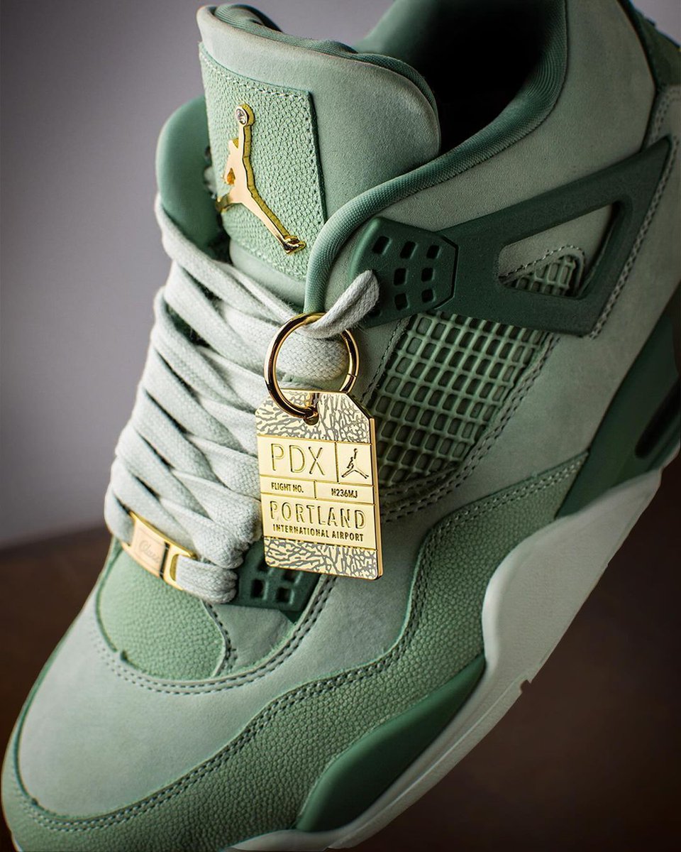 Air Jordan 4 "First Class" PEs 🍵

Info: bit.ly/3REhthl