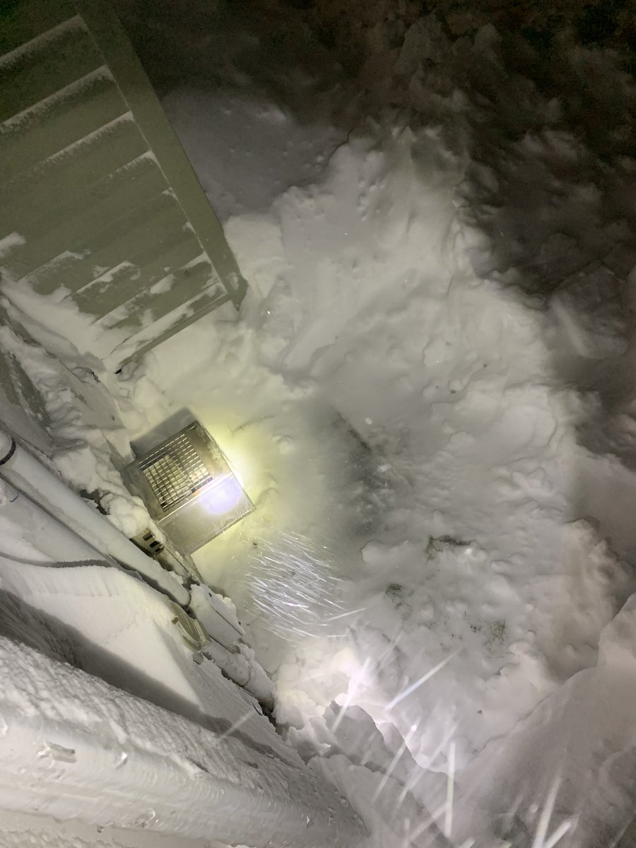 #PEI, during this “slow storm” please clear all exterior vents of snow. Failure to do so may allow carbon monoxide to build up in your home.