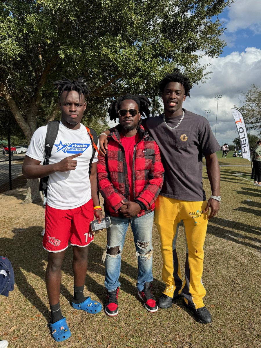 My Boy Terrion <a href="/ArnoldTerrion/">Terrion Arnold</a> came to support me at my 7v7 tournament today. Been A1 since day 1 💯💯 #LANK