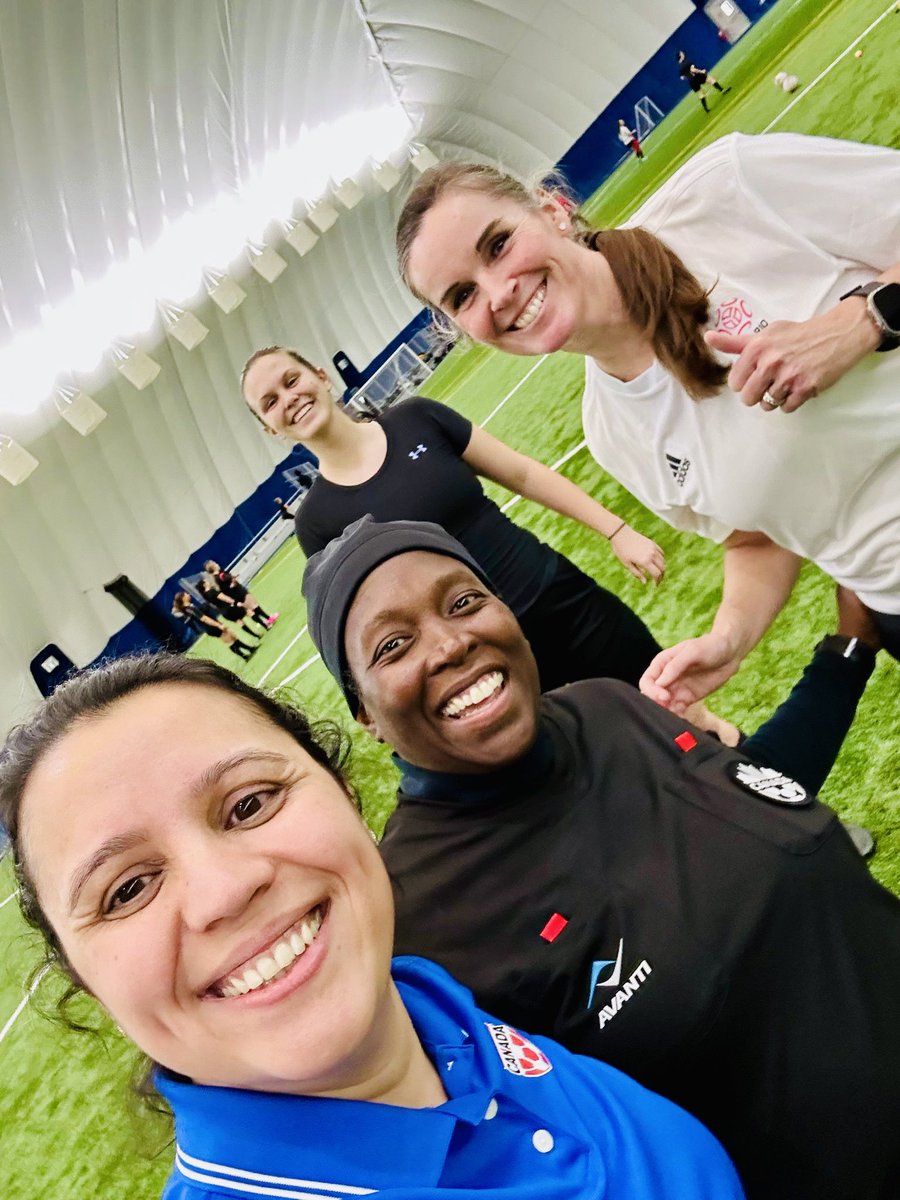 Nicole Pagliaro tweet media