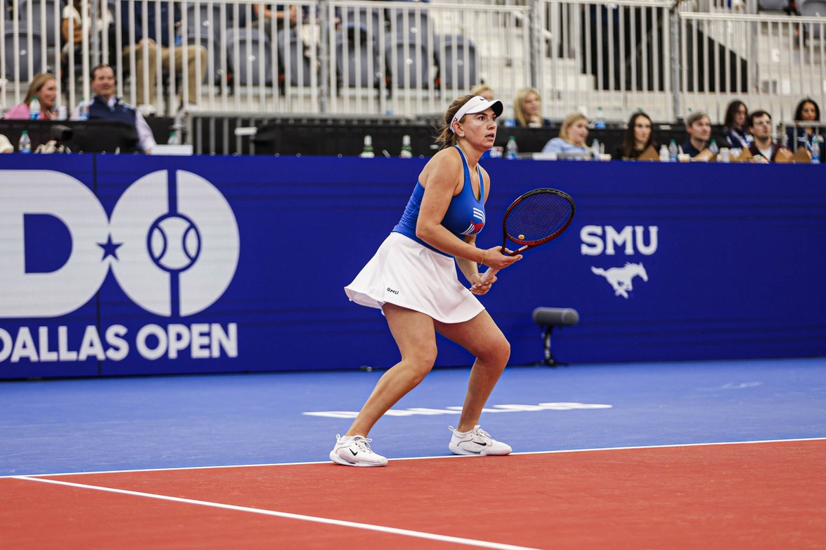 Last night our very own Taylor Johnson and Drew Morris teamed up with tennis pros Genie Bouchard and Caroline Wozniacki for a little doubles fun at the Dallas Open!

#PonyUpDallas x #DallasOpen