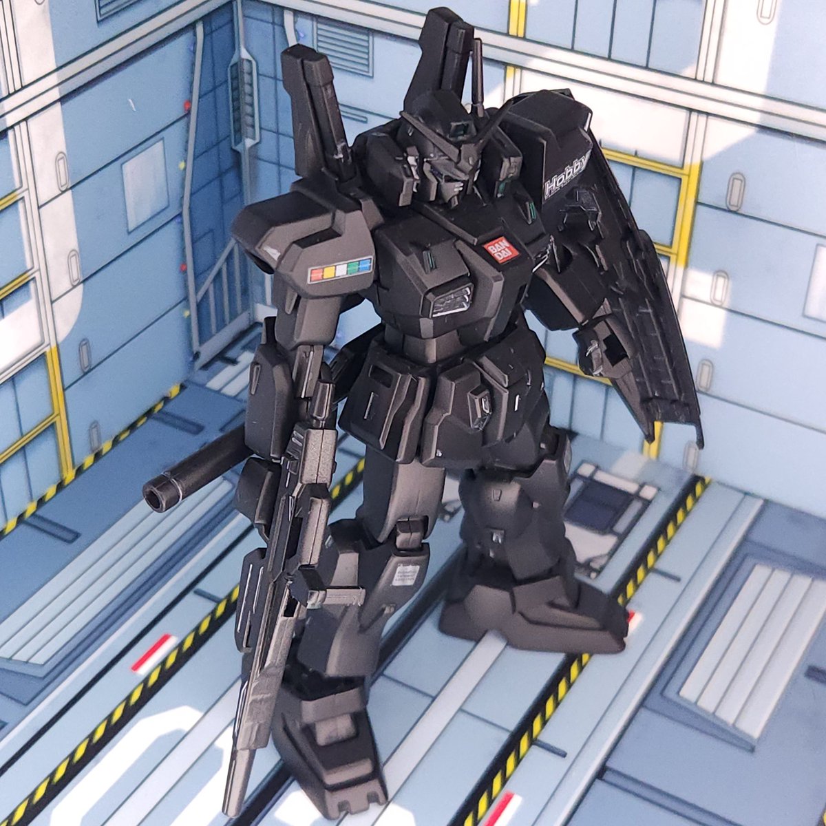r00k_mk2's tweet image. The Ecopla Gundam Mk.2 is all done. I wanted to showcase the recycled plastic of the kit so it is not painted, just a matte top coat and panel lined.
#gunpla #gunplabuilder