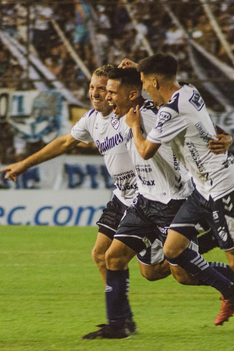 ¡Debut con un triunfazo! En el partido oficial N° 4.250 de <a href="/qacoficial/">Quilmes A.C.</a>. ¿De yapa? la presentación de dos menores de 18 años, Santiago Puzzo y Lucas Alfonso, por 1ra vez en el ascenso desde 1948 (casualmente otro 2-0 ante Temperley con pibes por una huelga general de futbolistas)