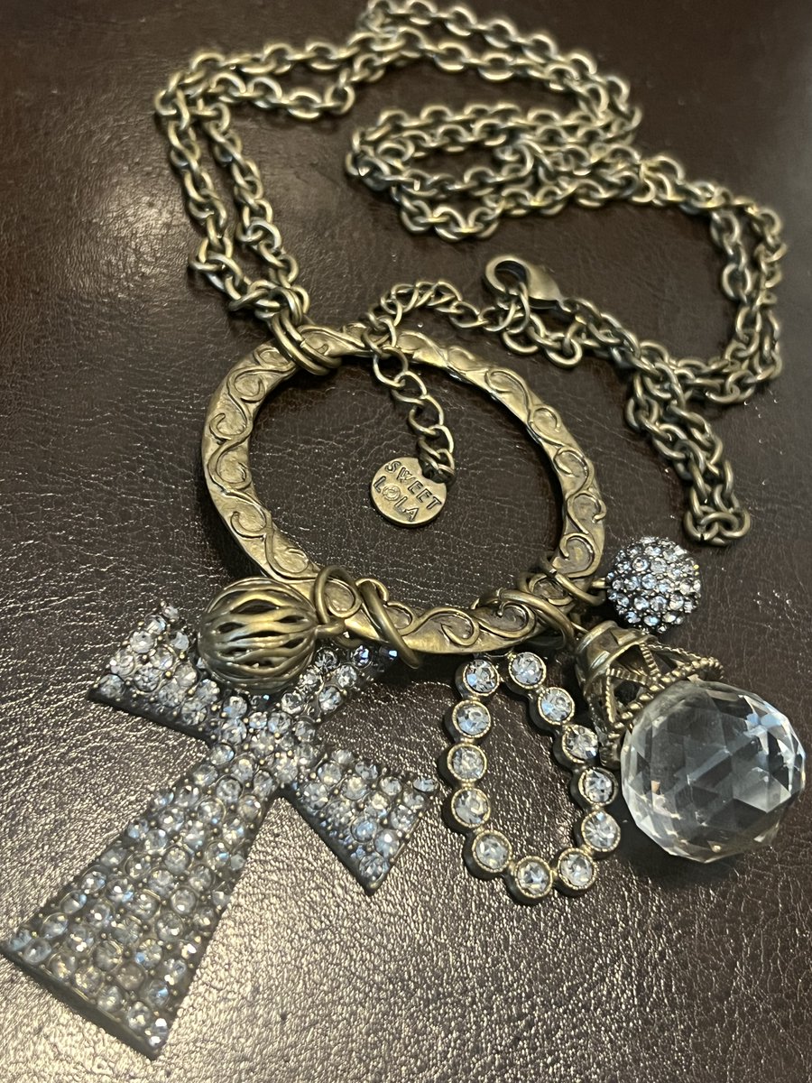 VINTAGE Style #SweetLola Necklace Pave #Rhinestones #Charms Cross Brass 35' Signed FREE SHIP

#funfashion #accessories #charmnecklace #bohofashion #vintagejewelry #vintagestyle #rhinestonejewelry #bohostyle #steampunk #giftsforher #unique #ebayfinds 

 ebay.com/itm/2666555836…