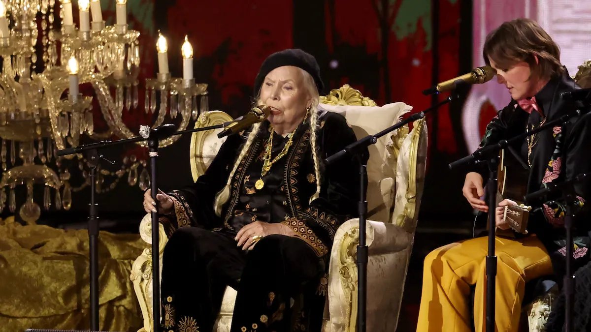 Joni Mitchell gives a Grammys performance for the ages with “Both Sides Now.” WATCH: cos.lv/cNxp50QxItl #Grammys #GRAMMYs2024