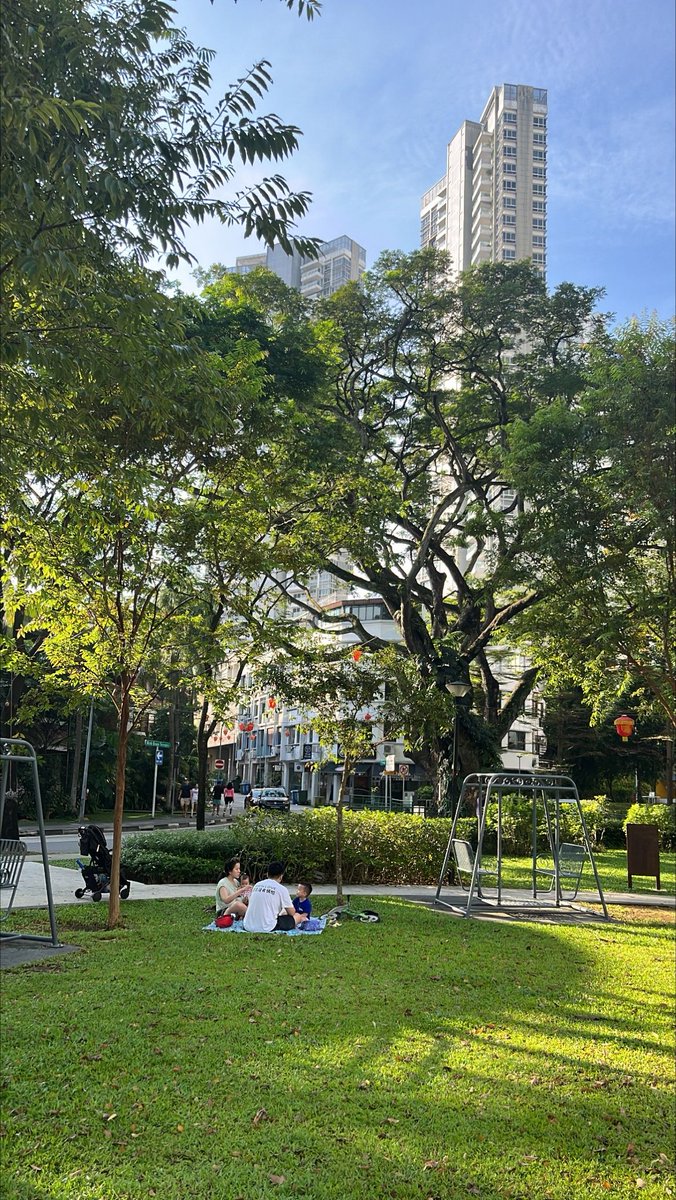 I am thrilled to start my research stay at @NUS_CIL to work on my PhD project on the regulation of #oceansinks in #climatechangelaw and #oceangovernance.🙏A big thank you to @NUS_CIL or hosting me, particularly to @niluferoral and the great CIL's staff that made this happen!