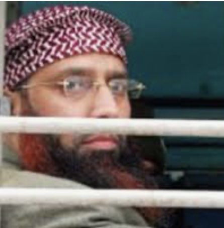 This is the man who broke the imprisonment record of Nelson Mandela. Dr Qasim Faktoo is behind the bars since last 32 years in fake cases. His illegal detention is a violation of Indian as well as international law. He only wanted #FreeKashmir #KashmirDay kashmirobserver.net/2015/02/05/the…