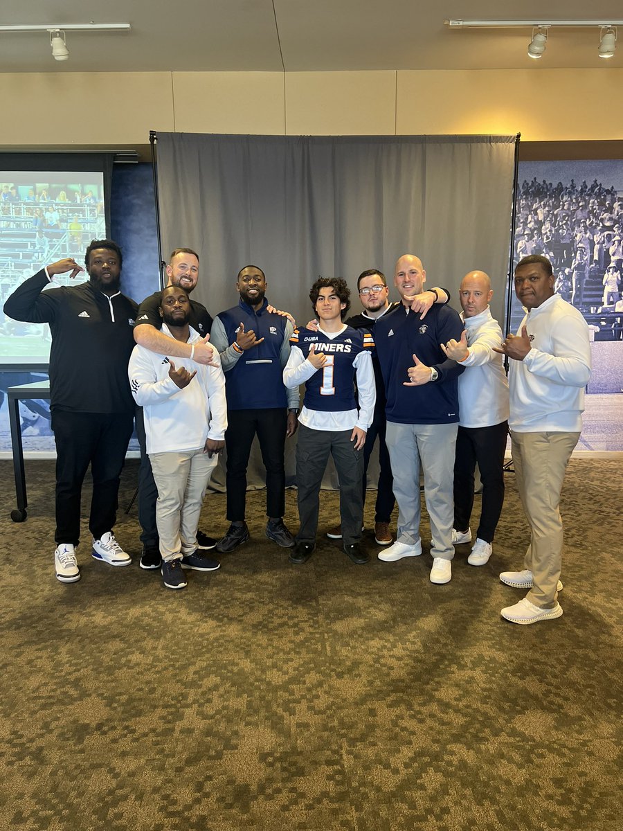 Max Giron tweet media