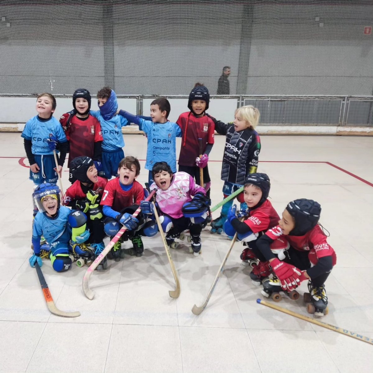 AlcalaHockey's tweet photo. Resultados de los equipos del Club.
Fin de semana con resultados diversos pero sobretodo disfrutando del mejor deporte. A seguir trabajando y aprendizaje continuo.
#BaseCPAH
#hockeysobrepatines
#aupaalcala #juntossomosmasfuertes #valores #igualdad https://t.co/K0Svx3Nyob