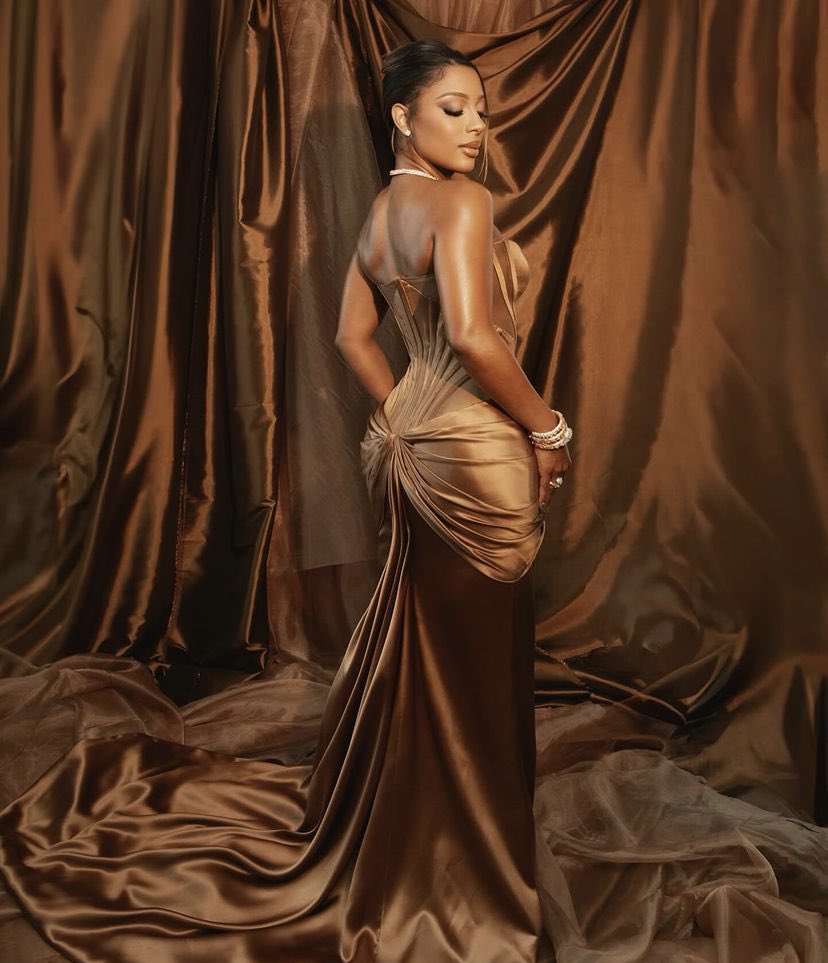 ArianaBTeam's tweet photo. Victoria Monet WINS NEW ARTIST OF THE YEAR!!!!!
CONGRATS @VictoriaMonet https://t.co/zXVwgomh8L