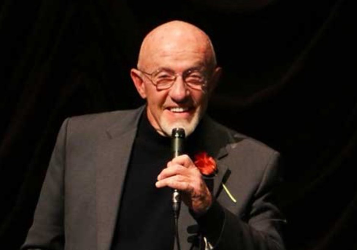 Rachael Gay tweet media