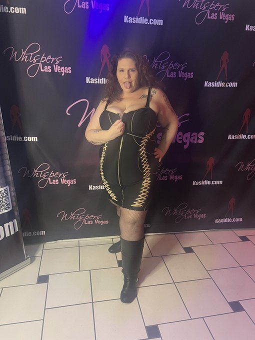 Whispers last night https://t.co/c5IvzAdKue