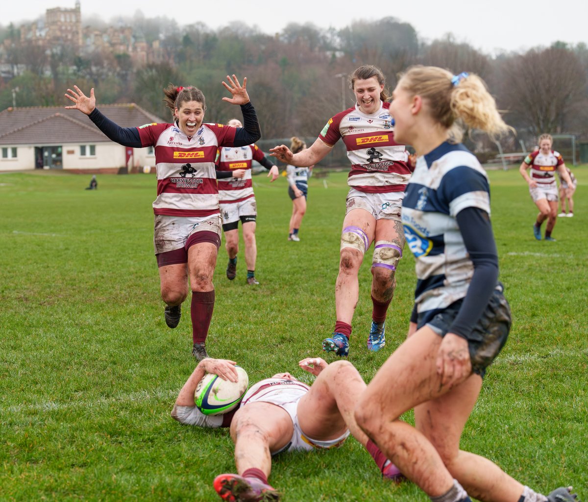 A hard fought encounter between @watsonianwrugby and @HeriotsRugby women in the Sarah Beaney Cub. Watsonians victors by 46-5