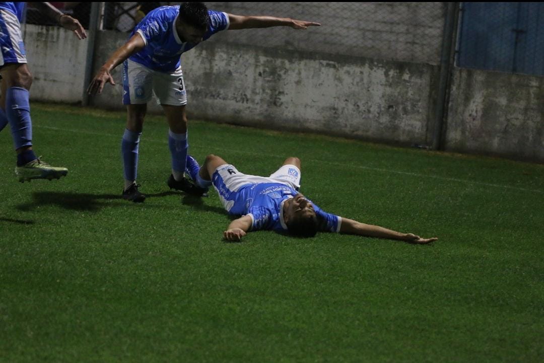 #PrimeraNacional2024 #Fecha1 ⚽ 

📸 Lo que dejó el primer tiempo

#Estudiantes 1️⃣🆚0️⃣ #DepMadryn 

#AAE #SomosRioCuarto 🦁🩵