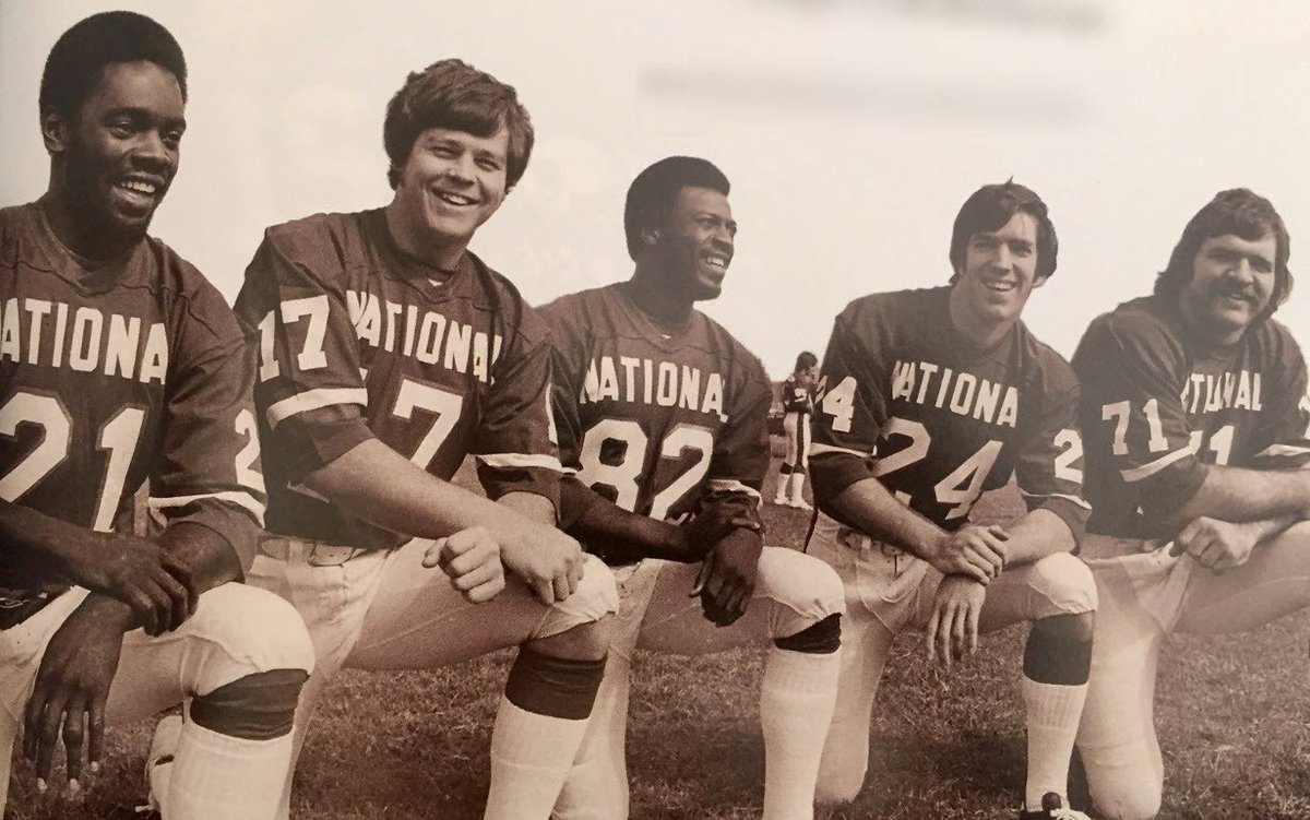 BigRed_STL's tweet photo. Big Red Pro Bowlers from the 1974 season. https://t.co/nWaLDqpVkJ