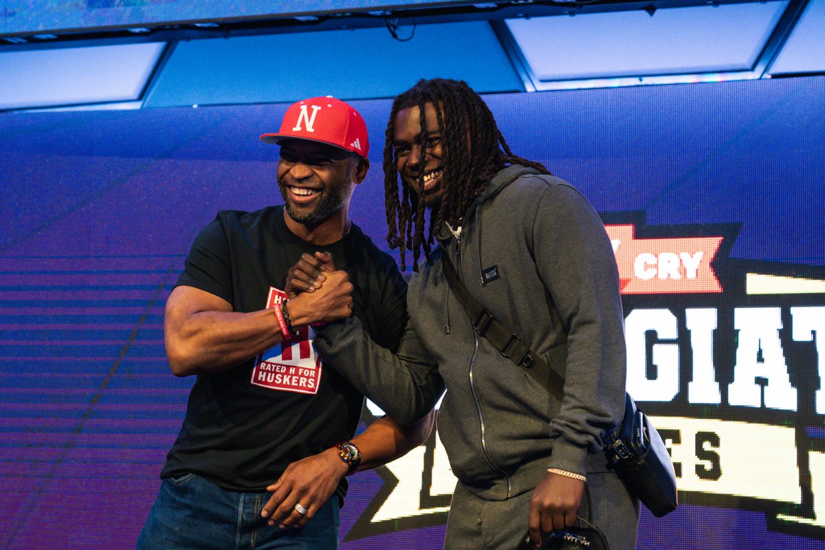 Ahman Green and Rhamondre Stevenson at the HyperX Arena for #GamerFest