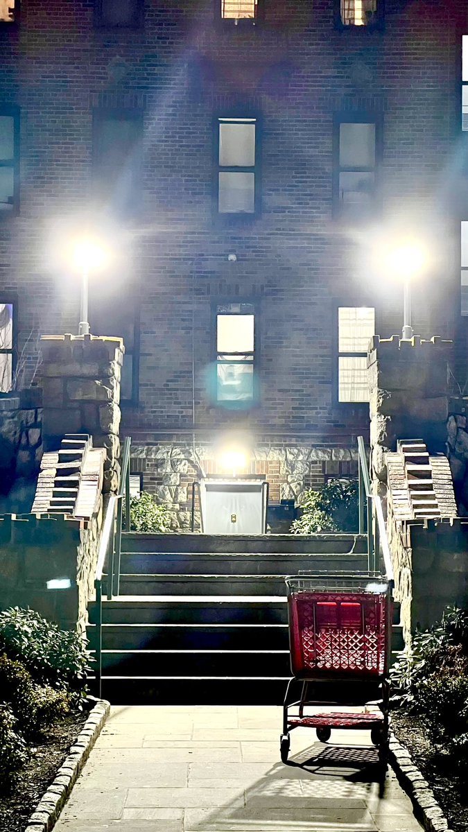 fleekskill's tweet image. “Come into the light”

A La Placita cart dies and goes to heaven

#peekskill #icartpeekskill