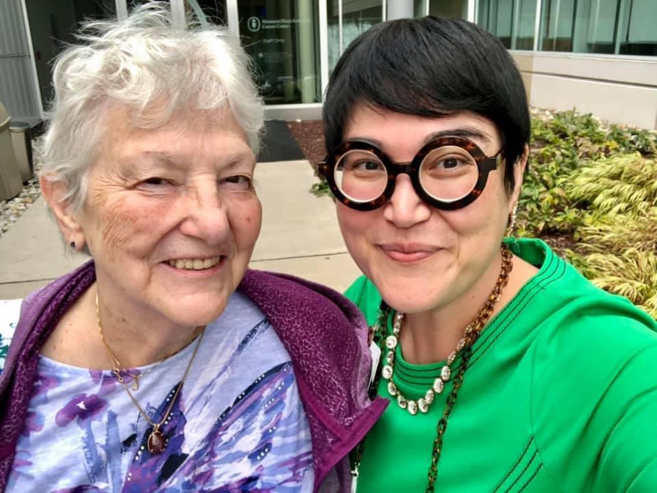 fumikochino's tweet image. ☢️ Happy #WorldCancerDay from the #radoncs in my family who are in it to save some tomorrows for our patients. #afamilythatRadoncstogether