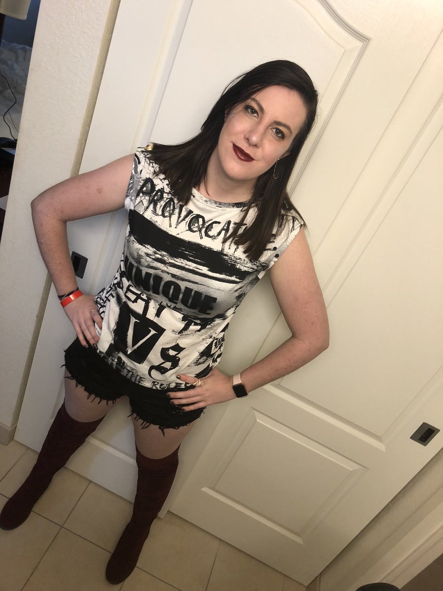 epiphaley's tweet photo. I entered the rep era in 2017 and honestly never left https://t.co/9wlfUIcIg9